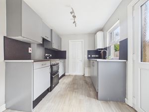 Kitchen- click for photo gallery